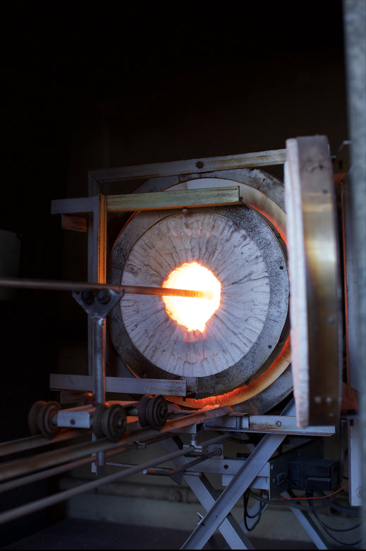 Michel / Fabian Hot Molten Glass Goûte Production Process Furnace Fire